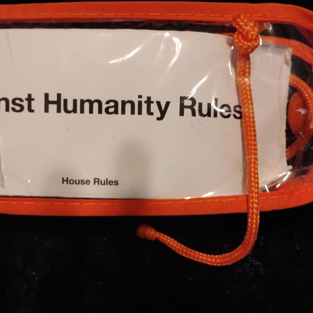 Cards Against Humanity Travel Set - Picture 2 of 4